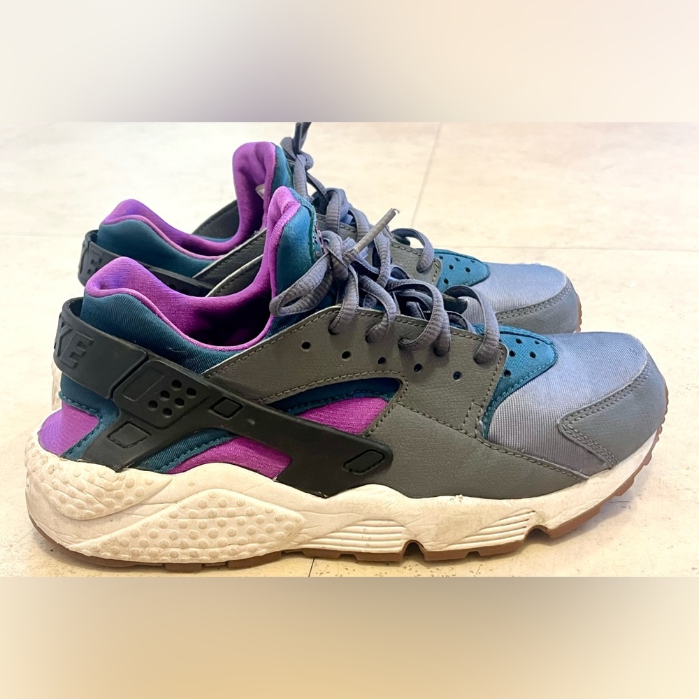 Nike Huarache Women's Sneakers - Gray, Purple, Teal